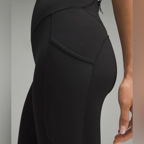 *NWT* Lululemon Fast and Free High-Rise Tight 25" 3 Pockets *Glow Black Size 6 - Picture 3 of 11
